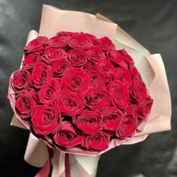 33 красных розы